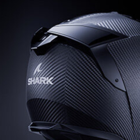 casca-carbon-ece-22-06-shark.jpg