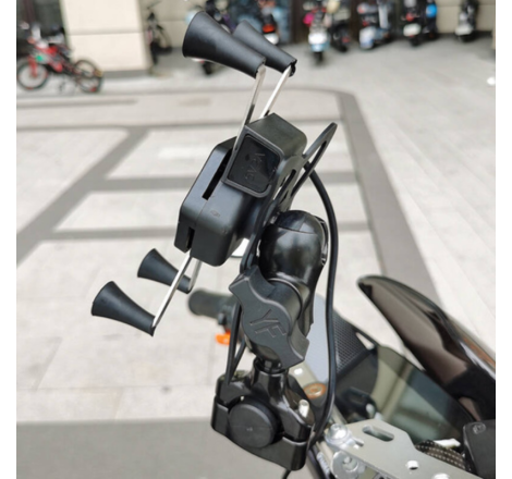 uport telefon moto FreedConn MC7CL cu USB | Motorbikers.ro