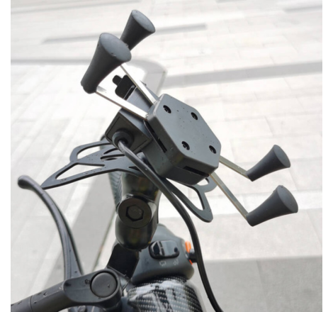 uport telefon moto FreedConn MC7CL cu USB | Motorbikers.ro