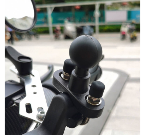 Suport telefon moto FreedConn MC20W cu USB | Motorbikers.ro