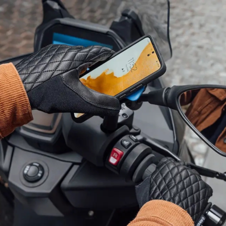 Sistem dual-stage lock brevetat suport telefon moto Quad Lock V2